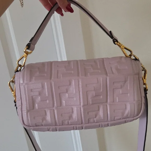 Fendi Lavender Baguette Shoulder Bag - Picture 5 of 14